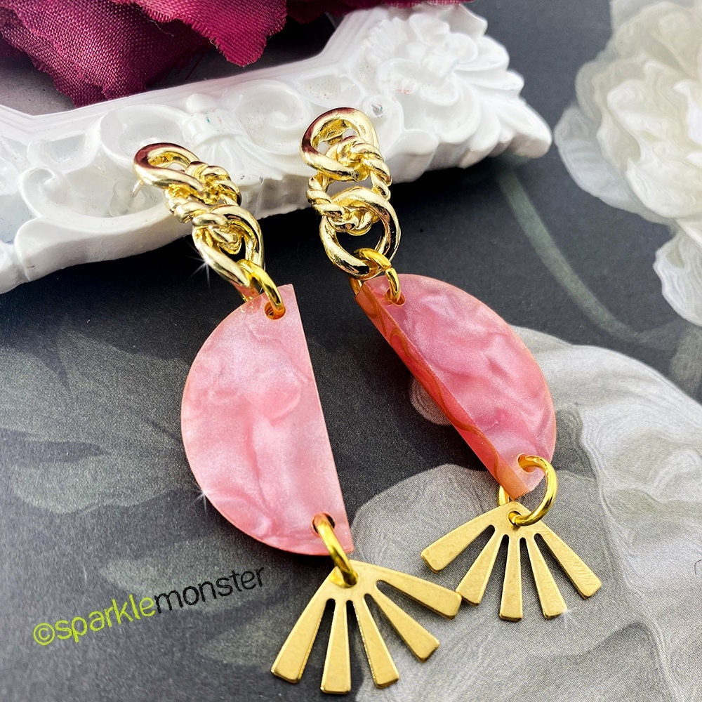 SALE Pretty in Pink dangle earrings