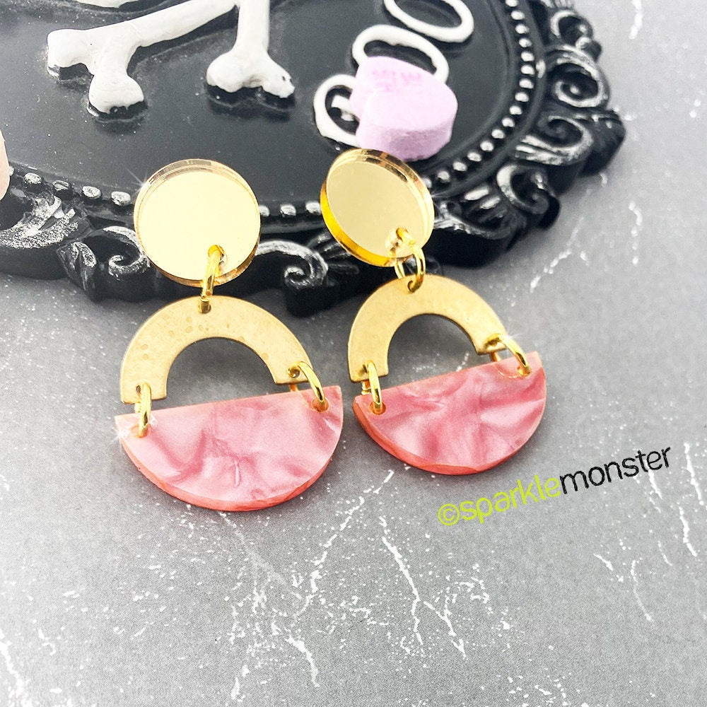 LUCKY LAST Modern Babe dangle earrings