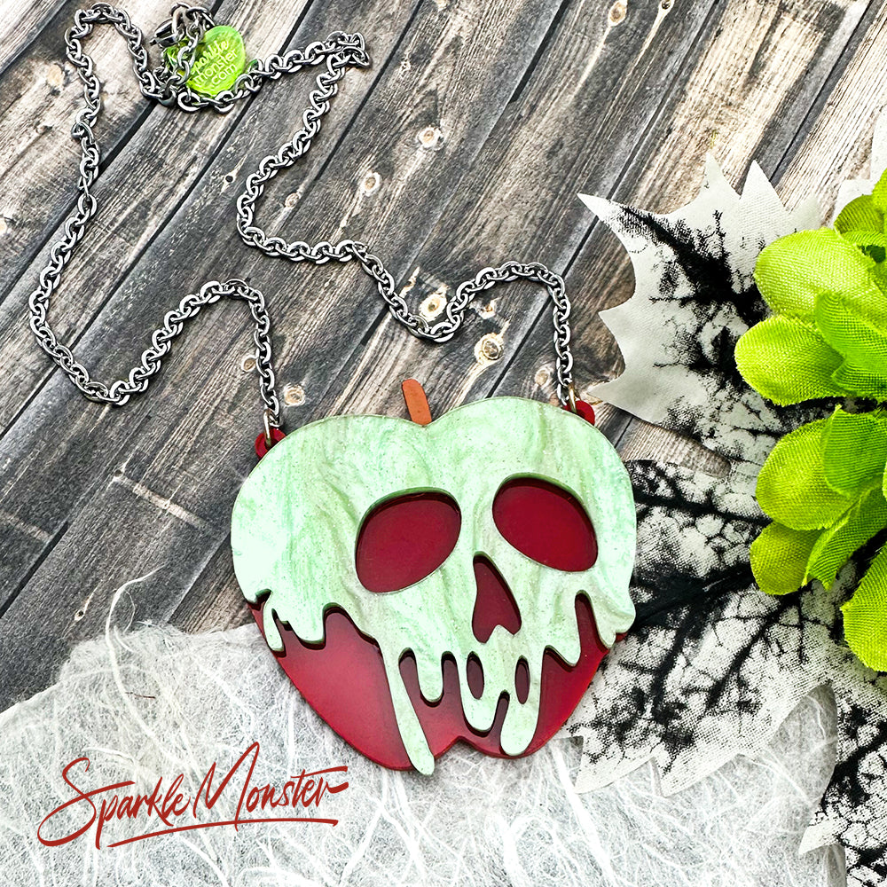 Poison Apple necklace, pearl green glitter on red