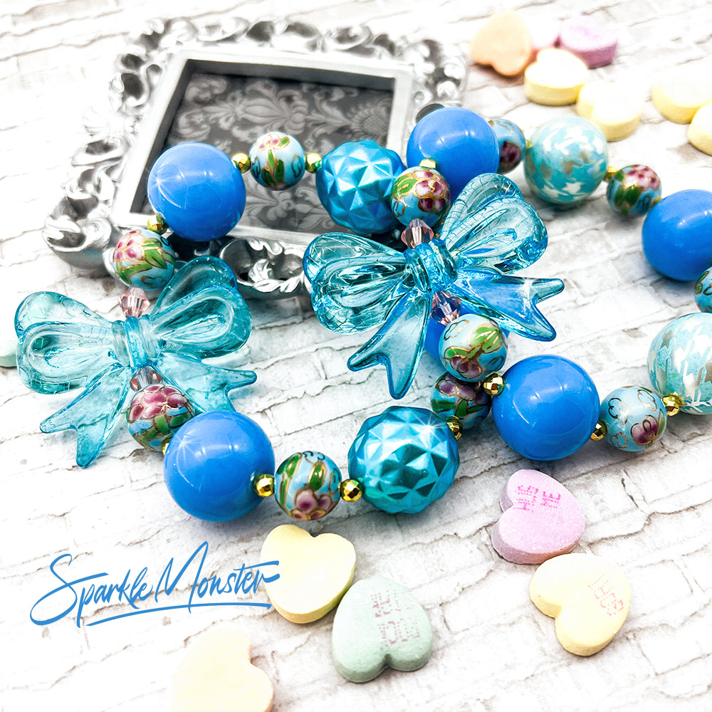 Blue Romance chunky bracelet with bubblegum beads
